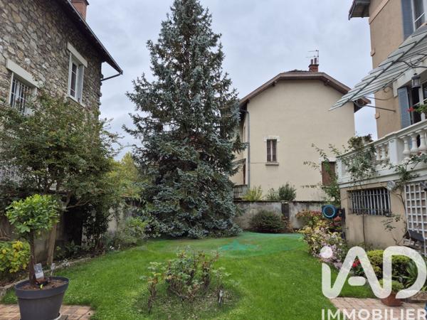 Maison à vendre 6 pièces 147 m² Grenoble