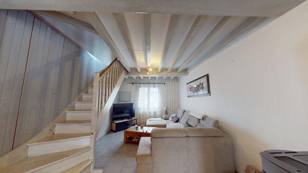 Charmante maison de village d'environ 140 m² avec cour intime.