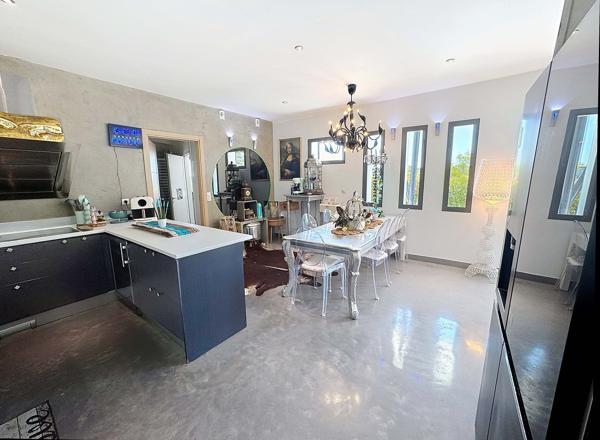 Villa contemporaine - 5 pièces - Vue dominante et exceptionnelle sur l'Esterel