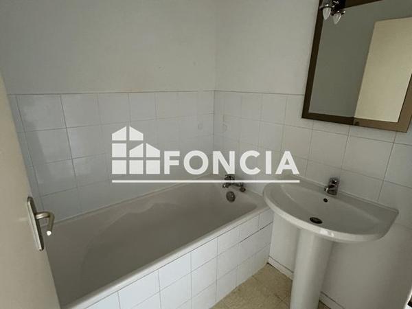 Location Appartement 2 pièces 50.26 m² - 26 ALLEE GERMAIN SOUFFLOT Guilherand Granges 07500