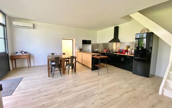 Maison à vendre    8 pièces •  Langon