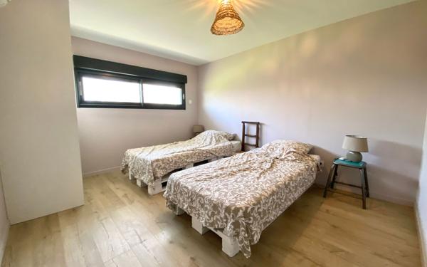 Maison à vendre    8 pièces •  Langon