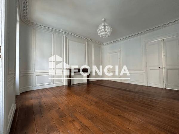 Location Appartement 4 pièces 110.39 m² - 15 ET 19 RUE DES CORDELIERS Poitiers 86000