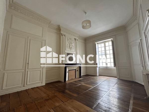 Location Appartement 4 pièces 110.39 m² - 15 ET 19 RUE DES CORDELIERS Poitiers 86000
