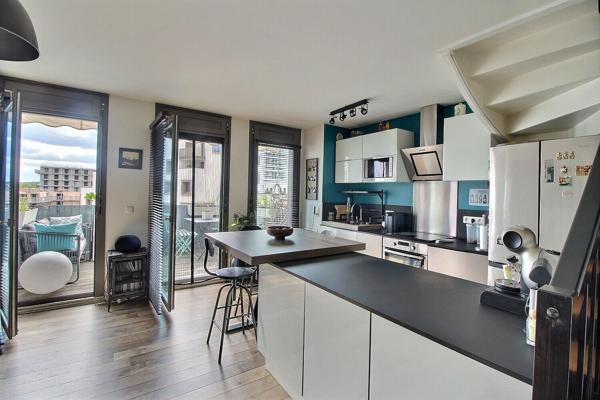 Appartement  en duplex  de type 3 pièces 54.03 utiles (51.23 m² carrez)  revisité en grand F2 représentant 54.03 m² utiles