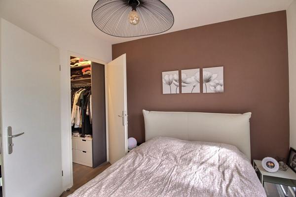 Appartement  en duplex  de type 3 pièces 54.03 utiles (51.23 m² carrez)  revisité en grand F2 représentant 54.03 m² utiles