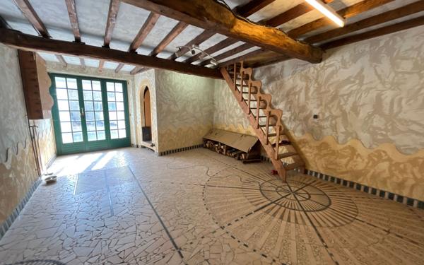 Maison à vendre    4 pièces • 145 m2 La Cassaigne