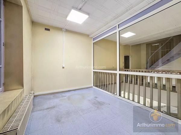 Vente Local commercial 9 pièces 331 m2 à Bourgoin-Jallieu