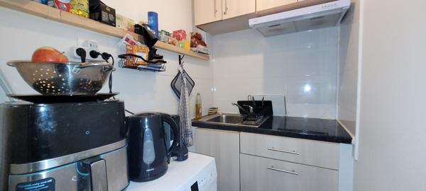 Paris (75012) STUDIO RDC SUR COUR