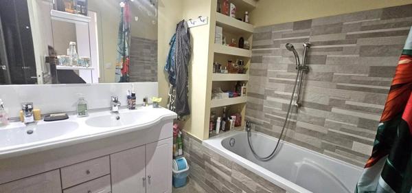 MAISON EN PIERRE 220M2 HAB.