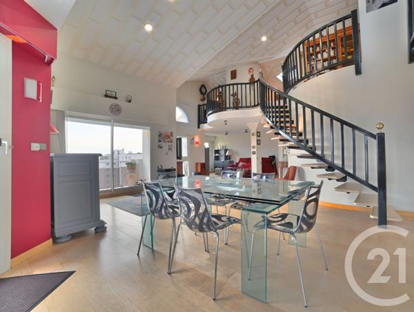 Appartement T5 à vendre  5 pièces - 212,72 m2 ROYAN - 17