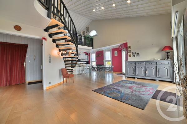 Appartement T5 à vendre  5 pièces - 212,72 m2 ROYAN - 17