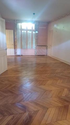 MAISON BOURGEOISE