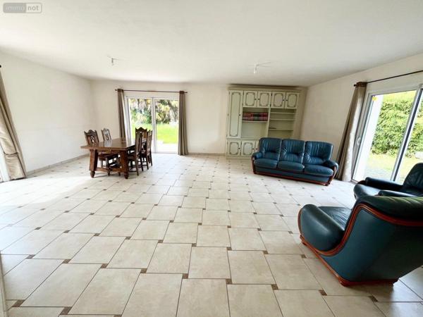 Maison individuelle à vendre à Challans en Vendée (85300), ref : 998/M/2355-85092