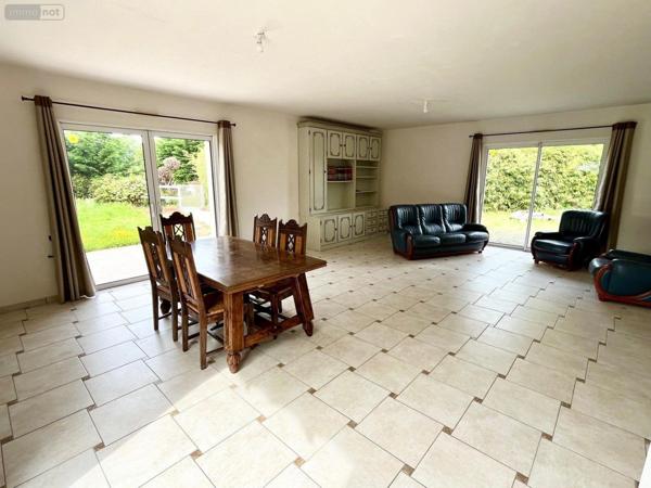 Maison individuelle à vendre à Challans en Vendée (85300), ref : 998/M/2355-85092