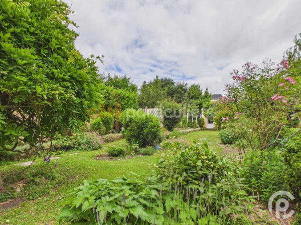 Vente
                Maison125 m² - 5 Pièces -
                    CLAMART (92140)