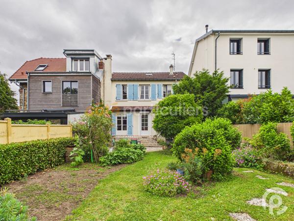 Vente
                Maison125 m² - 5 Pièces -
                    CLAMART (92140)