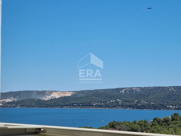 À vendre : Appartement 5 pièces avec vue sur l'étang à Martigues
