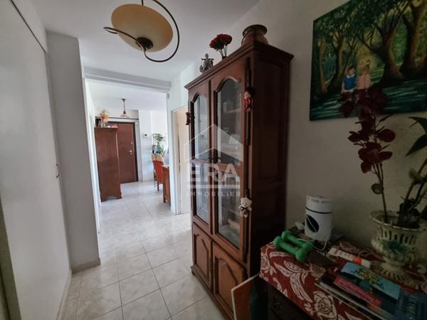 À vendre : Appartement 5 pièces avec vue sur l'étang à Martigues