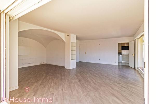 Appartement à vendre 3 pièces de 101 m²