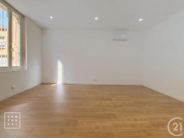 Maison à vendre  3 pièces - 78 m 2   ST LAURENT DE LA SALANQUE  - 66
