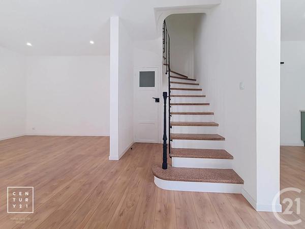 Maison à vendre  3 pièces - 78 m 2   ST LAURENT DE LA SALANQUE  - 66