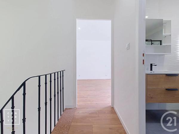 Maison à vendre  3 pièces - 78 m 2   ST LAURENT DE LA SALANQUE  - 66