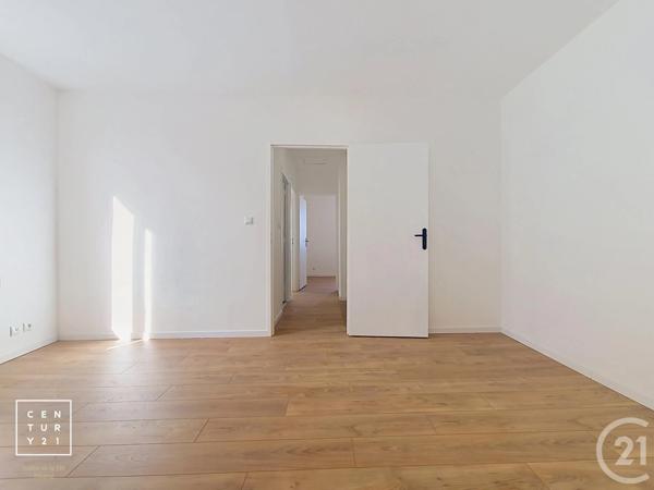 Maison à vendre  3 pièces - 78 m 2   ST LAURENT DE LA SALANQUE  - 66