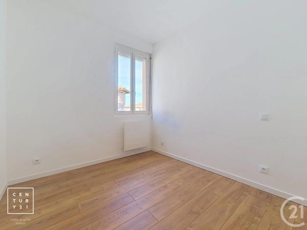Maison à vendre  3 pièces - 78 m 2   ST LAURENT DE LA SALANQUE  - 66