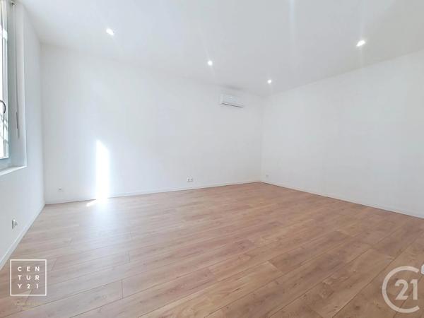 Maison à vendre  3 pièces - 78 m 2   ST LAURENT DE LA SALANQUE  - 66