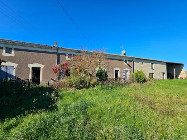 Maison à Thouars, 79100 - 6 pièces 130m²