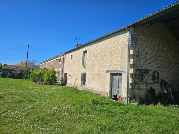 Maison à Thouars, 79100 - 6 pièces 130m²