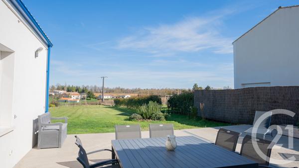 Maison à vendre  7 pièces - 177 m2 SAUJON - 17