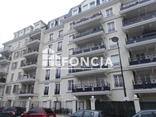 Location Appartement 2 pièces 42.2 m² - 36 AVENUE LEON BLUM Le Plessis Robinson 92350