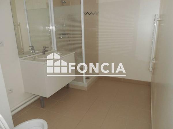 Location Appartement 2 pièces 42.2 m² - 36 AVENUE LEON BLUM Le Plessis Robinson 92350