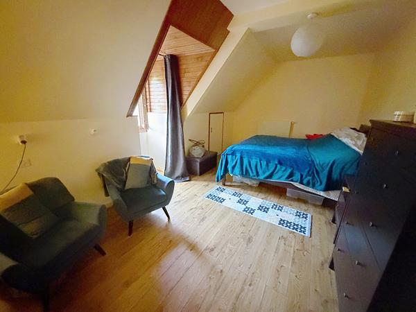Belle maison de 250m² avec piscine dans environnement privilégié