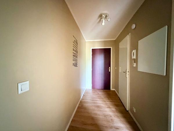 Appartement Combs La Ville 2 pièces 48m²