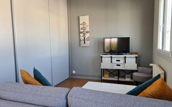 Appartement à louer    2 pièces •  Royan