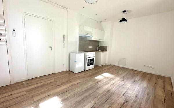 Maison à vendre    14 pièces •  Sallèles-d'Aude