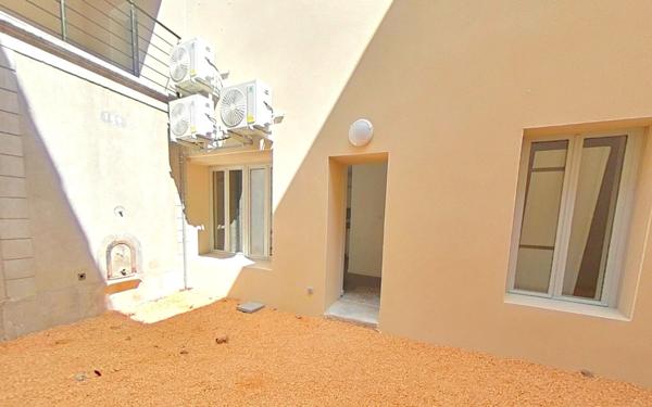 Maison à vendre    14 pièces •  Sallèles-d'Aude