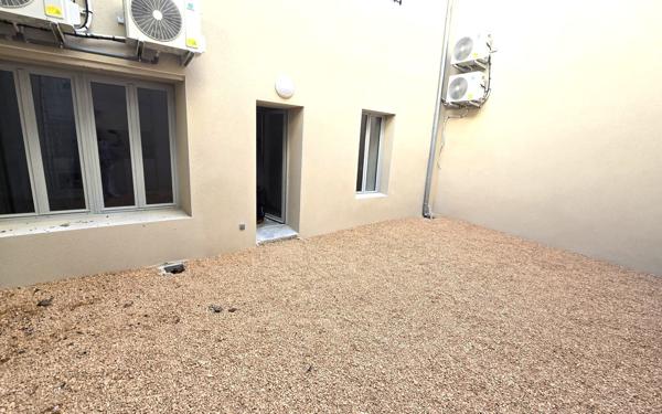 Maison à vendre    14 pièces •  Sallèles-d'Aude