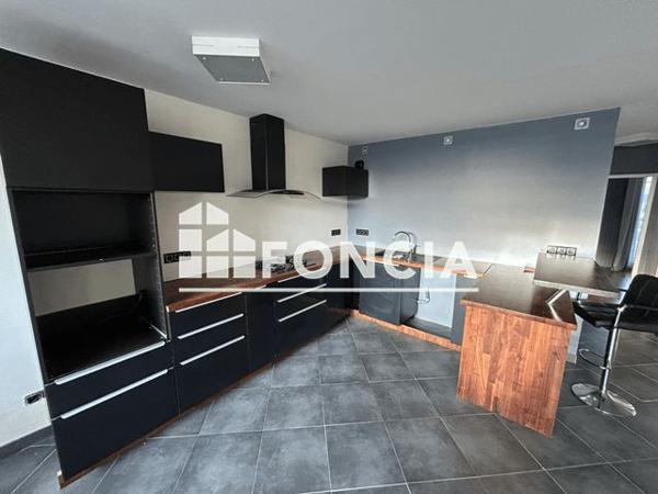 Location Appartement 3 pièces 65.67 m² - 22 RUE DES MEZEREAUX Melun 77000