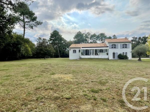 Maison à vendre  8 pièces - 220 m2 HOURTIN - 33