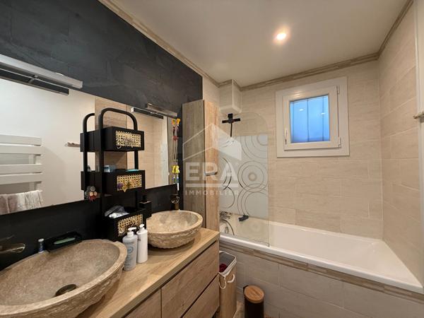 A VENDRE 83910 POURRIERES MAISON TYPE 4 DE 110 M² SUR 1200 M² DE JARDIN PISCINE GARAGE