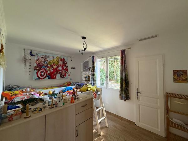 A VENDRE 83910 POURRIERES MAISON TYPE 4 DE 110 M² SUR 1200 M² DE JARDIN PISCINE GARAGE