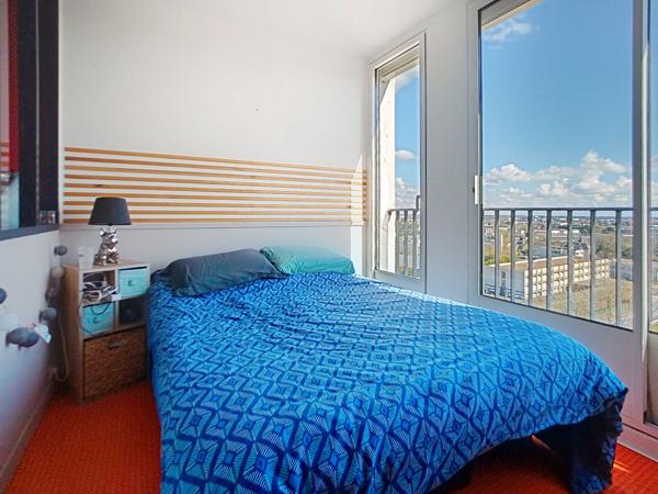 Vue panoramique sur Angers : superbe appartement T3 renove avec balcon et ascenseur