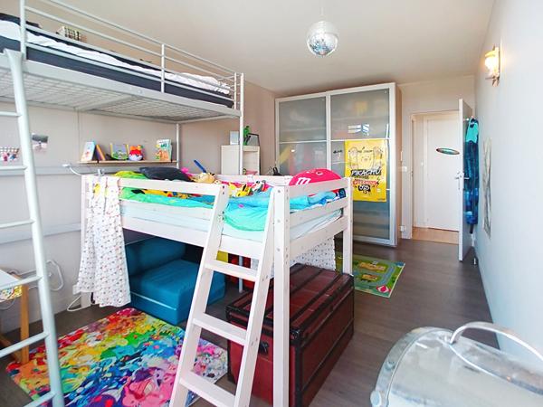 Vue panoramique sur Angers : superbe appartement T3 renove avec balcon et ascenseur