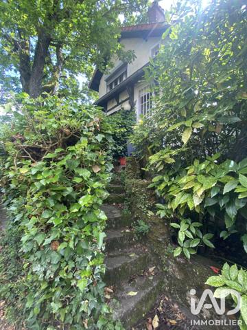 Maison à vendre 11 pièces 203,57 m² Neuilly-Plaisance