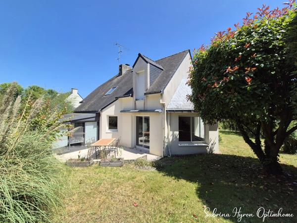 HERBIGNAC Centre, charmante maison contemporaine de 133m2 sur une parcelle de 1458m2