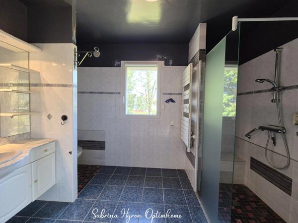 HERBIGNAC Centre, charmante maison contemporaine de 133m2 sur une parcelle de 1458m2